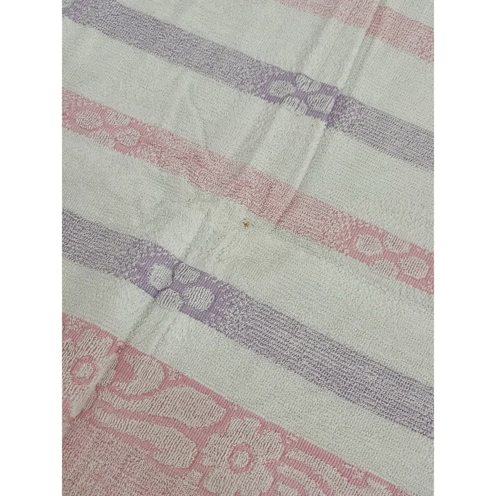 Vtg 1980s BATH SHEET Floral Purple Made in Shanghai Swan Brand *READ DESC*
